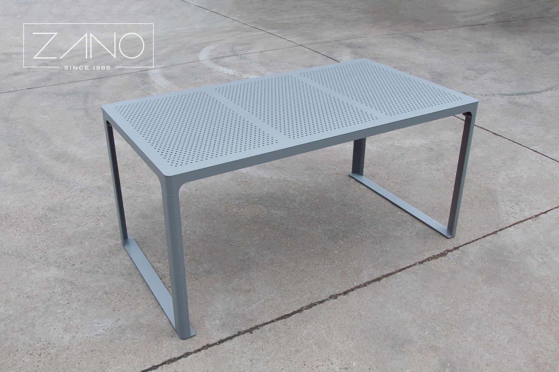 Large steel table | perforated stainless steel