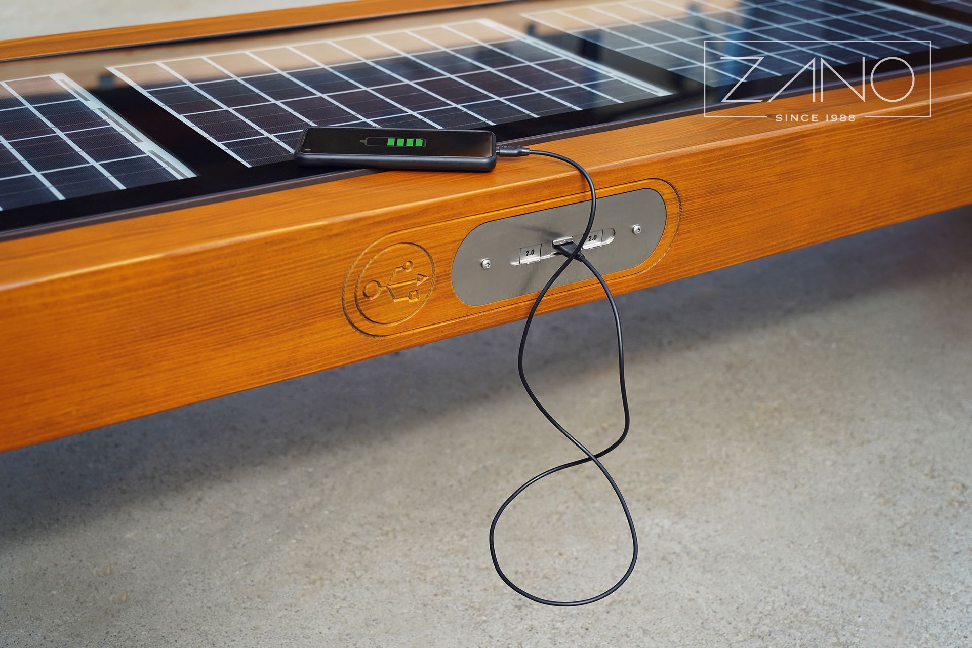 Multimedia city bench with USB and photovoltaic panels