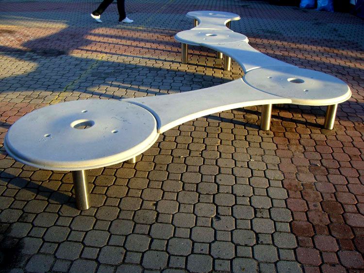 Groove bench, modular, modern and innovative