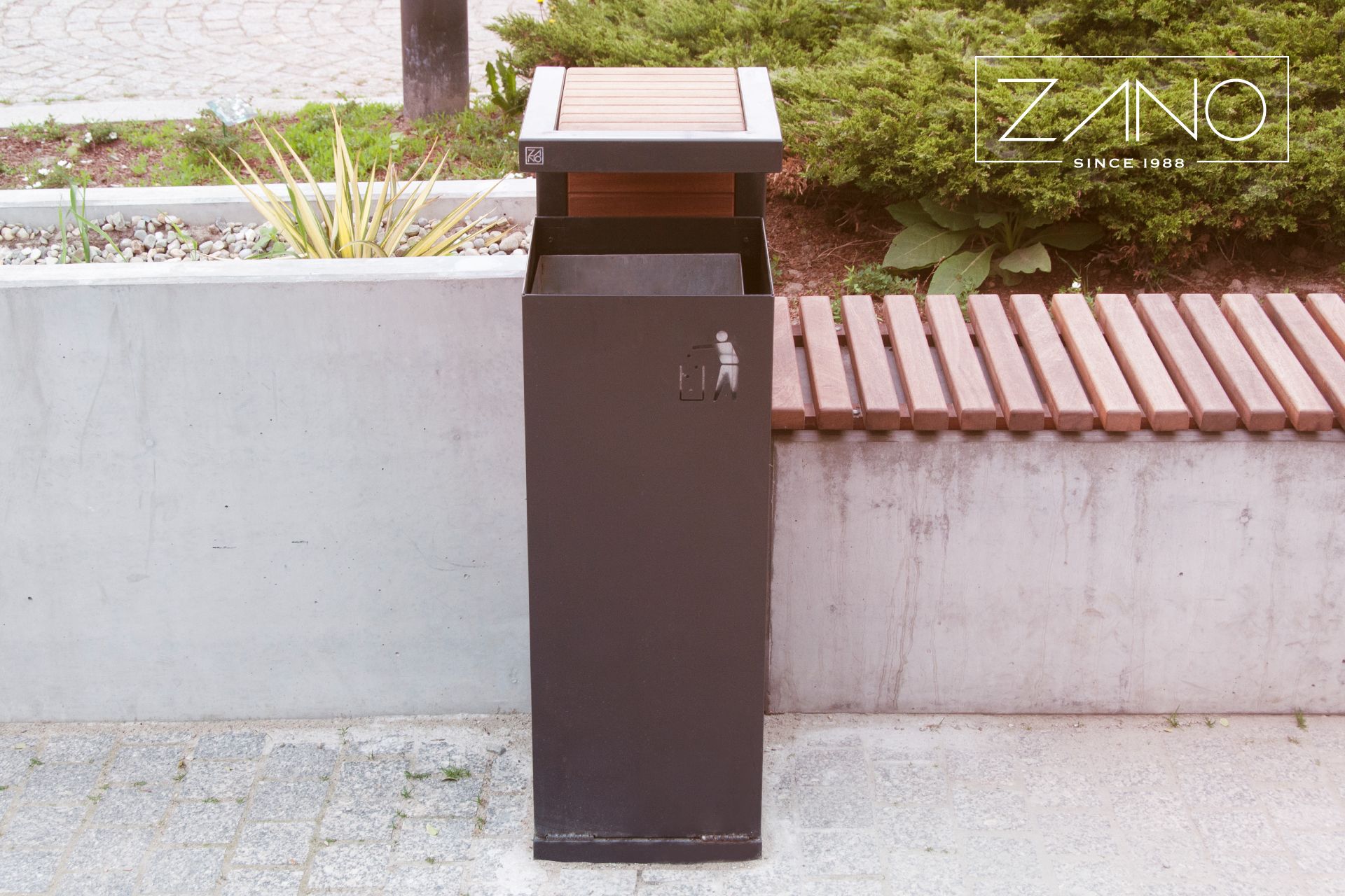 Contemporary designed outdoor litter bin