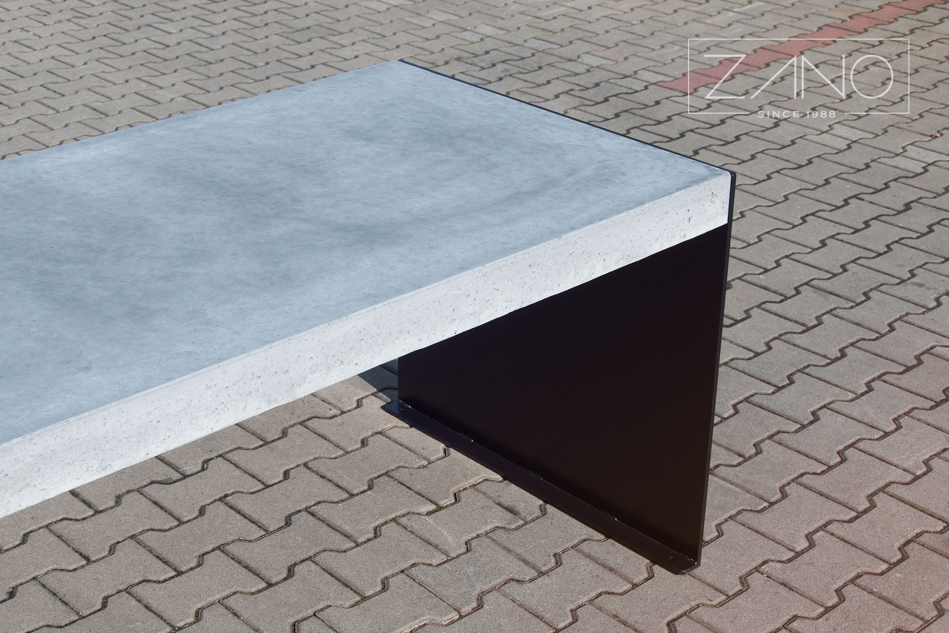 Concrete garden furniture | ZANO