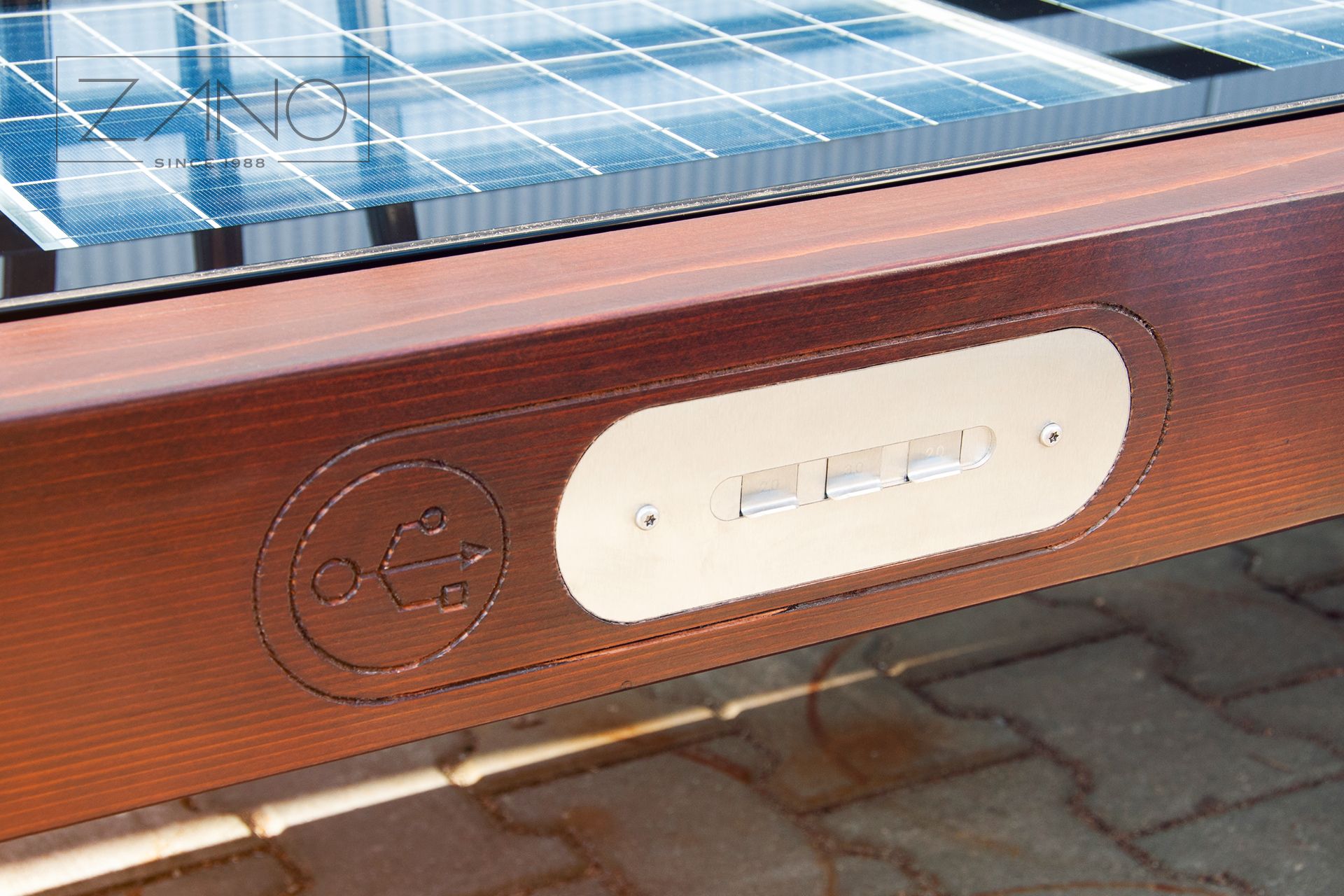 USB module ver. 2022 | Solar benches with photovoltaic panels
