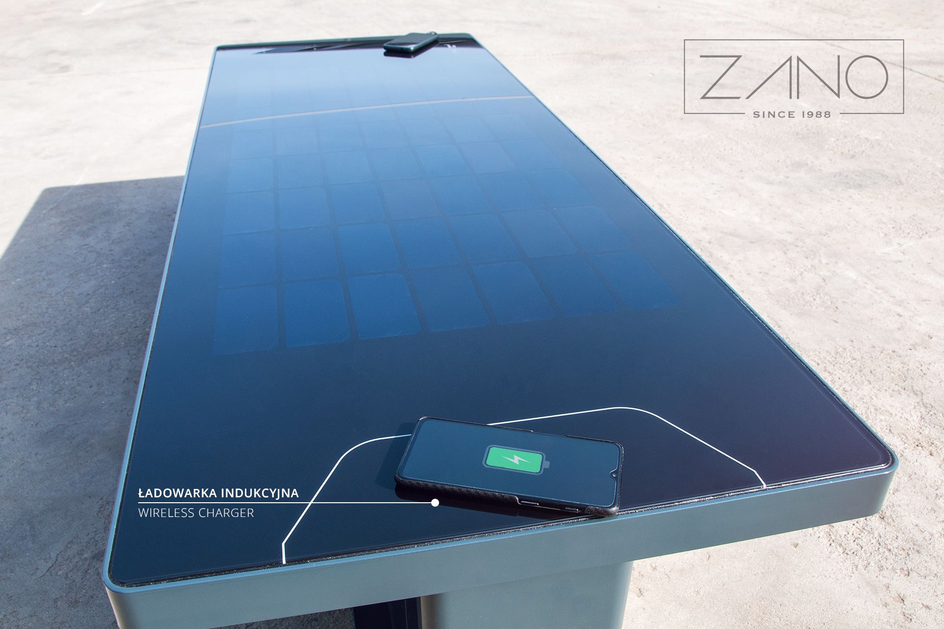 Inductive phone charger | Solar bench